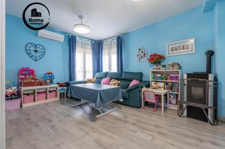 Pis  Calle enrique granados. Precioso piso de 3 dormitorios, 2 baos, balcn y 2 plazas de ga
