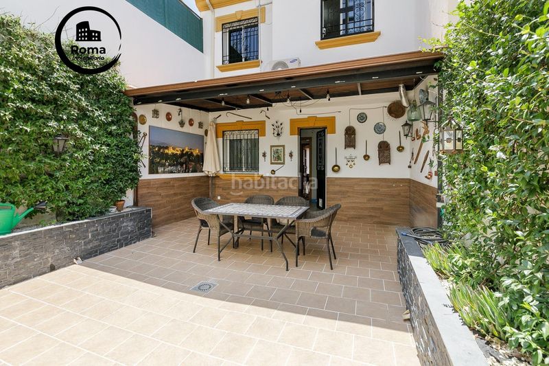 Foto c7517adc-fe4c-4929-91cb-b6c8af73f356. Casa adossada amb calefacció aparcament a Cenes de la Vega