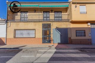Maison à Cerrillo de Maracena - Periodistas. Casa en venta, zona en el cerrilo de maracena