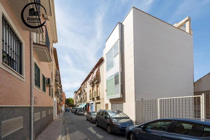 Foto dd66d65b-79ff-467f-a179-c4fd79cbc2f4. Local comercial magnifico local comercial ideal para utilizar como garaje en Armilla
