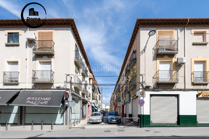 Foto df6079d4-78d1-4f98-9916-7cafce137a16. Local comercial magnifico local comercial ideal para utilizar como garaje en Armilla