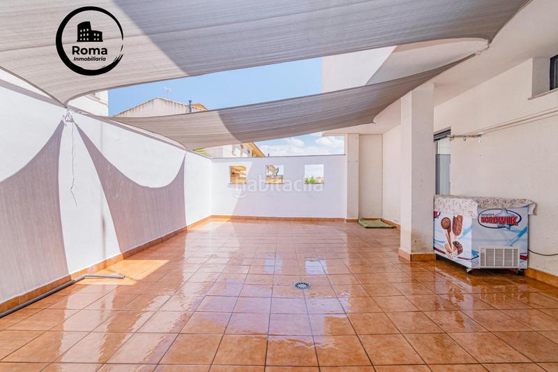 Foto f70c91ec-ff57-4239-962b-3d8c67866b77. Casa adosada chalet adosado de estilo moderno en la entrada en Vegas del Genil