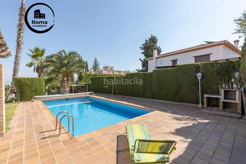 Foto 116ba9e5-0131-4e83-81c5-bc3cb2936abb. Chalet en calle calle del lirio precioso chalet independiente en Gójar