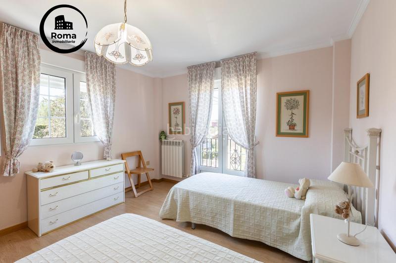 Foto c6386da8-a2d0-4dbf-bafa-6d0137392950. Chalet en calle calle del lirio precioso chalet independiente en Gójar