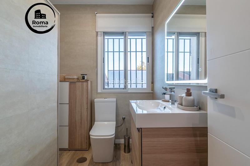 Foto 0dd94458-eb5e-4224-a851-6f7210d5aa24. Chalet preciosa casa totalmente reformada en suspiro del moro, en Otura