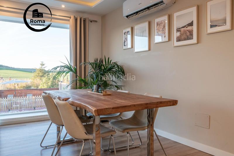 Foto f05e24a4-42a5-4c72-ba1b-d758f903a2ce. Chalet preciosa casa totalmente reformada en suspiro del moro, en Otura
