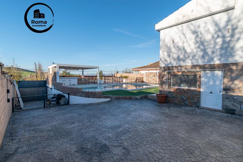Foto f54e4cc9-b482-48af-a62f-78d4216b2ab8. Chalet preciosa casa totalmente reformada en suspiro del moro, en Otura