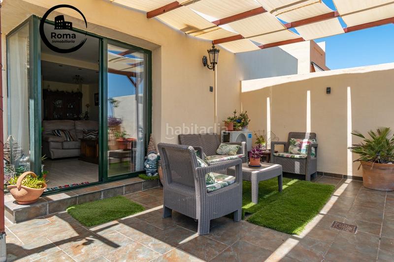 Foto 10d53c87-6b85-4902-b3de-b3829aa20a04. Semi detached house with parking pool in San Francisco - El Chorrillo Gabias (Las)
