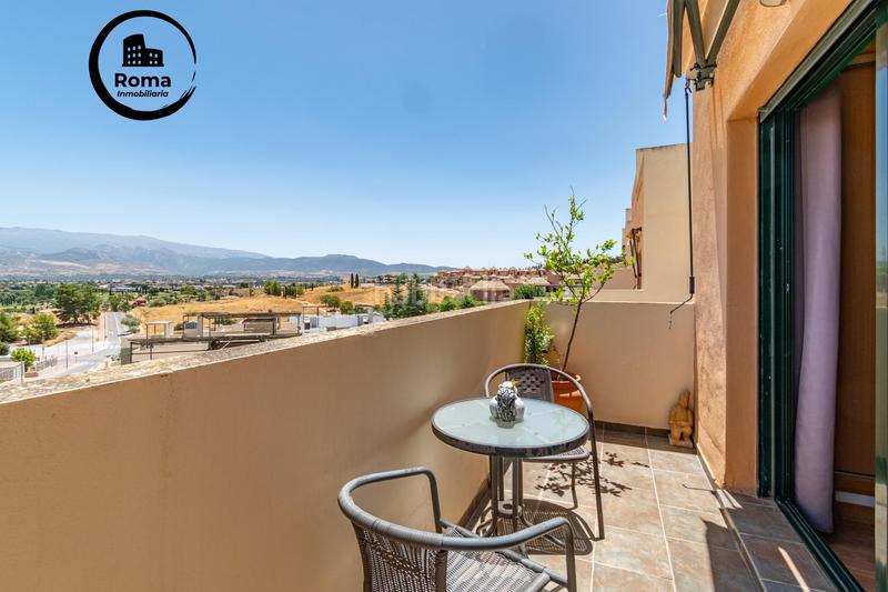 Foto 612f8466-2d7d-4926-9c85-b761d9ed5373. Semi detached house with parking pool in San Francisco - El Chorrillo Gabias (Las)