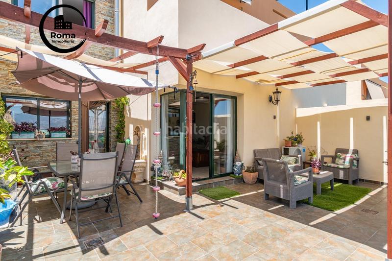 Foto 67138aff-ae27-4b38-af96-06e6191aa886. Semi detached house with parking pool in San Francisco - El Chorrillo Gabias (Las)