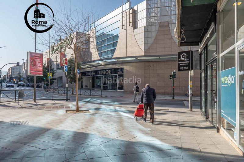 Foto bec79b7c-d1f2-45bf-aec9-a6e2db70f041. Local comercial  en santa clotil en Granada