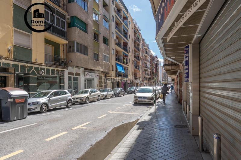 Foto fec8f022-eb06-430b-82c2-8433fe5bcb50. Local comercial  en santa clotil en Granada