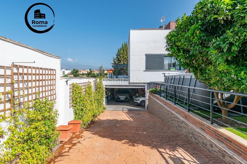 Foto 5a6cb2b4-30da-4d46-9b4f-7aba8f7cb04f. Chalet espectacular chalet urbanización el arenal! en Alhendín
