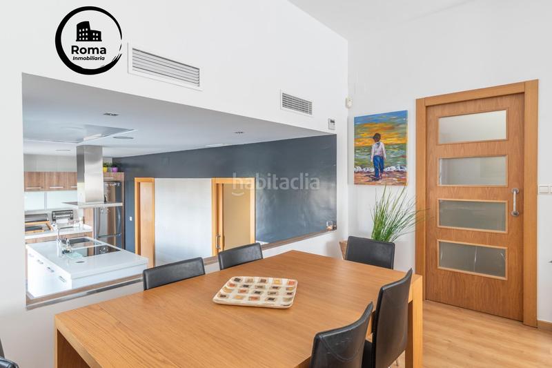 Foto f49dcd5b-8180-4a7d-b367-34292f2fa947. Chalet espectacular chalet urbanización el arenal! en Alhendín