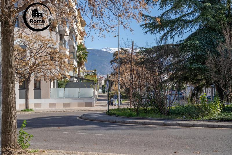 Foto 1d3149a5-0939-4f91-8d97-28f893dc4189. Piso en calle jose luis perez pujadas piso premium con piscina y garaje en zona forum junto a la ciudad de la justicia en Granada