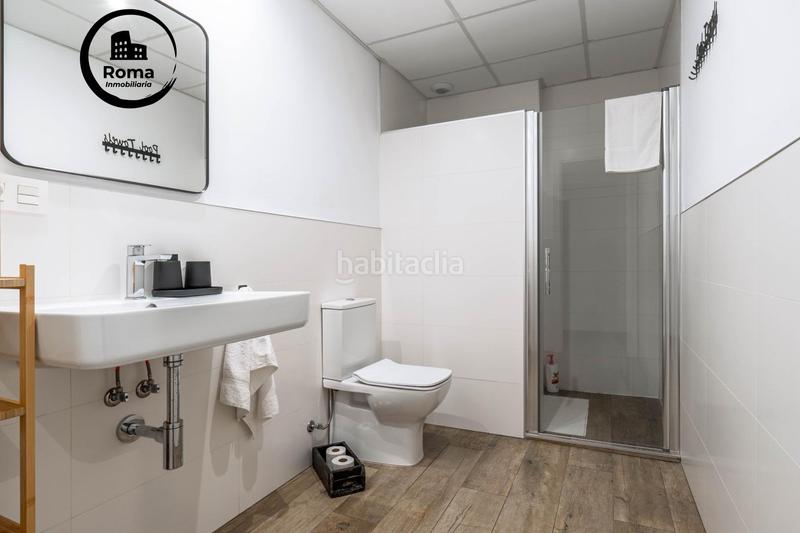 Foto 447a9670-bf66-4000-b67f-32424ad2eac3. Piso en calle jose luis perez pujadas piso premium con piscina y garaje en zona forum junto a la ciudad de la justicia en Granada