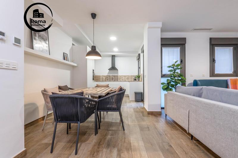 Foto 54ded92e-4982-4d9d-b60a-d73471199890. Piso en calle jose luis perez pujadas piso premium con piscina y garaje en zona forum junto a la ciudad de la justicia en Granada