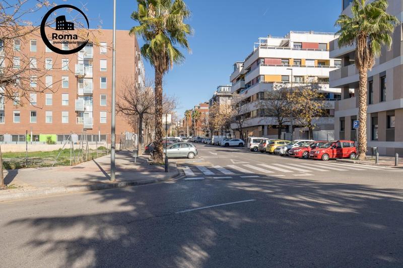 Foto 8db76ea2-b50f-4d99-9239-7a2c5f2380df. Piso en calle jose luis perez pujadas piso premium con piscina y garaje en zona forum junto a la ciudad de la justicia en Granada