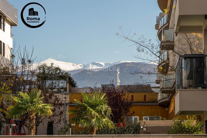 Foto ba281ab8-6142-428d-9c3d-f2e7fe8e0d7b. Piso en calle jose luis perez pujadas piso premium con piscina y garaje en zona forum junto a la ciudad de la justicia en Granada
