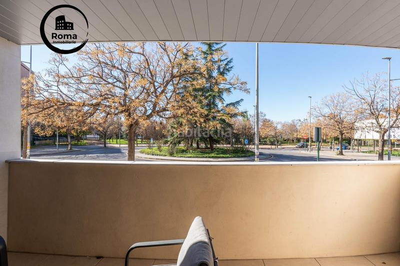 Foto bd0a6b6f-1993-4c0c-9749-8f682166f8e5. Piso en calle jose luis perez pujadas piso premium con piscina y garaje en zona forum junto a la ciudad de la justicia en Granada
