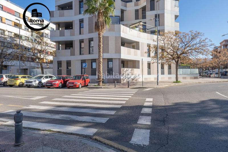 Foto c83ce8a7-27a2-470f-a395-1ff9169cbc67. Piso en calle jose luis perez pujadas piso premium con piscina y garaje en zona forum junto a la ciudad de la justicia en Granada