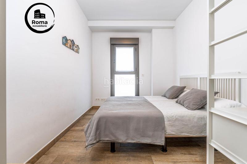 Foto f8d36ea6-9537-4153-916f-7d52c375095e. Piso en calle jose luis perez pujadas piso premium con piscina y garaje en zona forum junto a la ciudad de la justicia en Granada