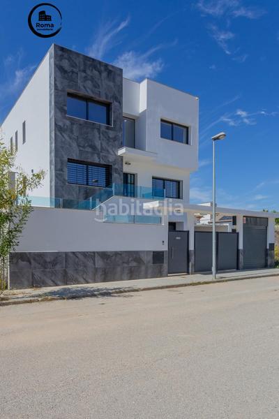 Foto 0da39990-b179-4bfe-b9c1-9f6b4c8195fb. Chalet ponemos a la venta esta espectacular casa en la urbanización los cortijos en Atarfe