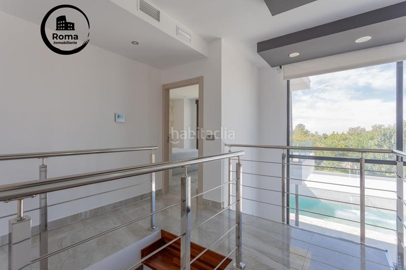 Foto 516b4474-f89f-422b-ae9e-8988446ea7ba. Chalet ponemos a la venta esta espectacular casa en la urbanización los cortijos en Atarfe