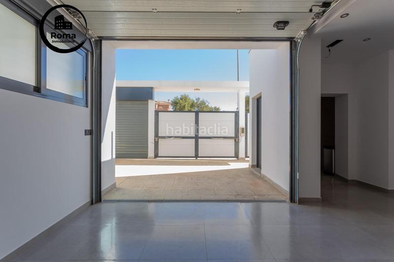 Foto 8bde8f19-97c6-49ed-94d2-c0bafca17a39. Chalet ponemos a la venta esta espectacular casa en la urbanización los cortijos en Atarfe