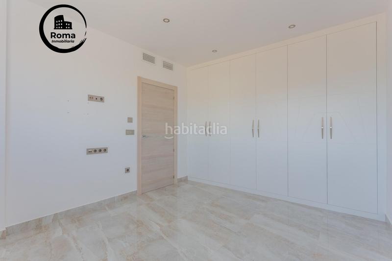 Foto b2bcd47b-a80b-450c-a8fc-6900bf3aa731. Chalet ponemos a la venta esta espectacular casa en la urbanización los cortijos en Atarfe