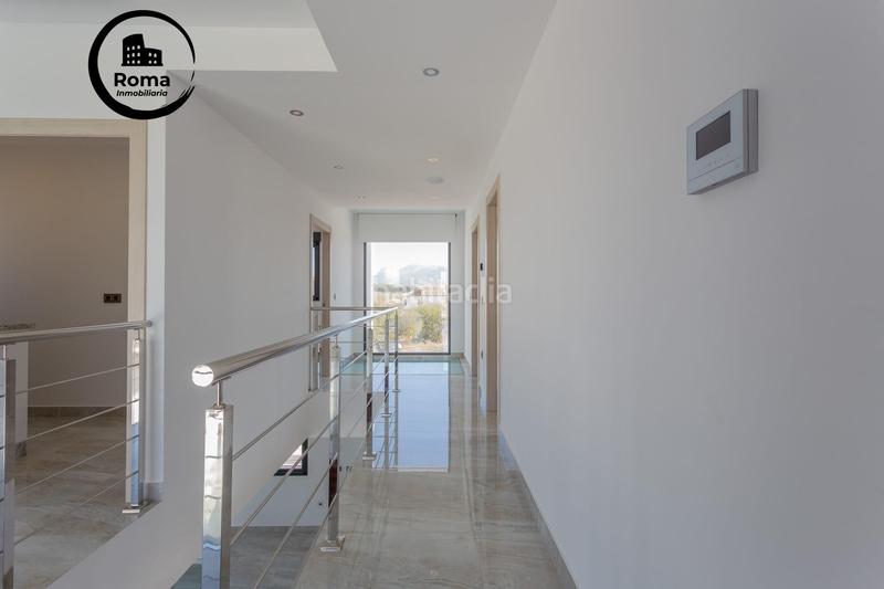 Foto e855b35a-16b9-418f-bb93-51da5e93e780. Chalet ponemos a la venta esta espectacular casa en la urbanización los cortijos en Atarfe