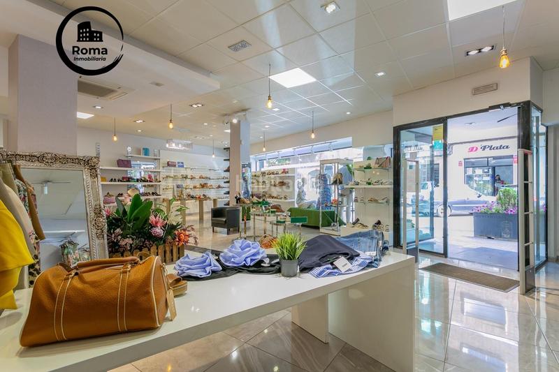 Foto 4d59cb04-c749-4fa0-92fb-54e779bc1a3f. Local comercial se vende local en el centro en Maracena