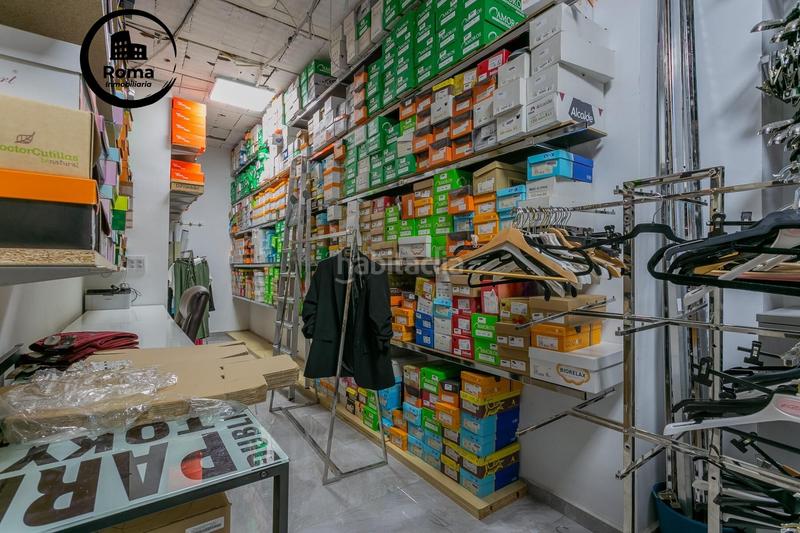 Foto 4f8f9b6b-451d-4388-ba6d-59c0a8ea75e2. Local comercial se vende local en el centro en Maracena