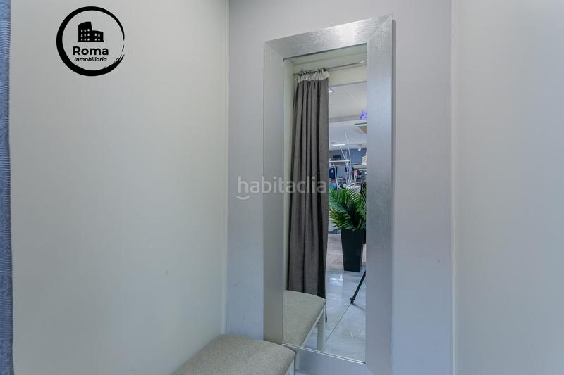 Foto a1b26871-e764-42cb-a333-8937bf68b20a. Local comercial se vende local en el centro en Maracena