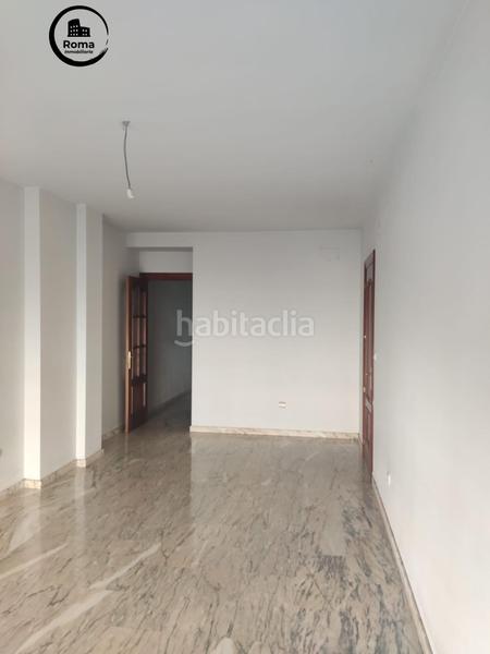 Foto 2809b92d-0b5b-46ff-9bc6-d15089bb1e3b. Piso en calle calle real 16 centro cerca del metro. 3 dormitorios y 2 baños en Maracena