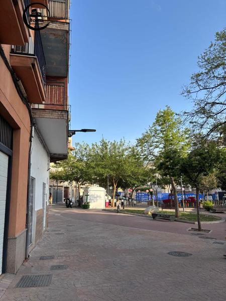 Foto 3cb3c2d9-c377-4d87-a12b-b7450dbe35df. Piso en calle calle real 16 centro cerca del metro. 3 dormitorios y 2 baños en Maracena