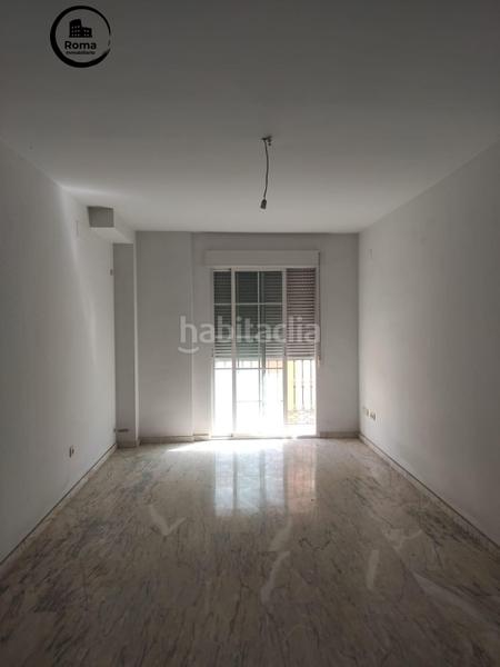 Foto 4b013b53-51bd-4550-b1a7-7e06e1c431cc. Piso en calle calle real 16 centro cerca del metro. 3 dormitorios y 2 baños en Maracena