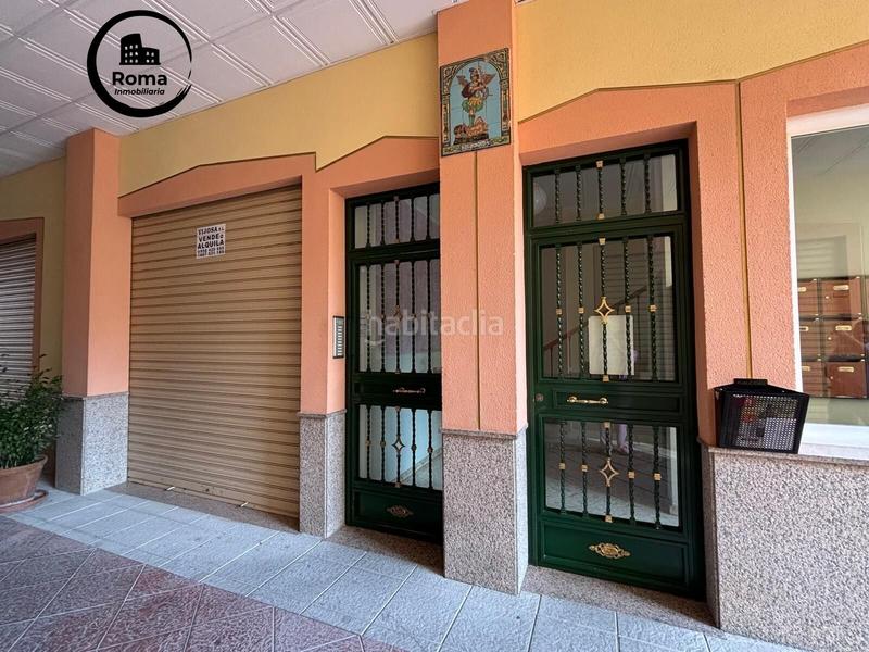 Foto 5650d76f-9b7b-4559-aea6-4550650d8ece. Piso en calle calle real 16 centro cerca del metro. 3 dormitorios y 2 baños en Maracena