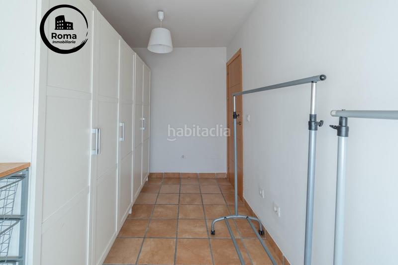 Foto cbaf84fc-a3cf-4025-a5b3-dc3df2603334. Àtic amb calefacció aparcament piscina a Barrio de la Vega Monachil