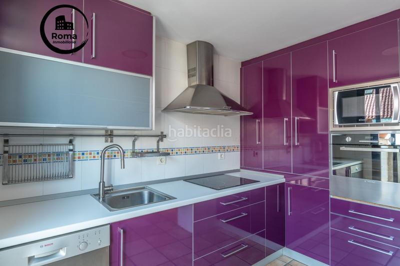 Foto fb7cbb0f-32e8-4343-b32e-fc6da3e25eb8. Àtic amb calefacció aparcament piscina a Barrio de la Vega Monachil