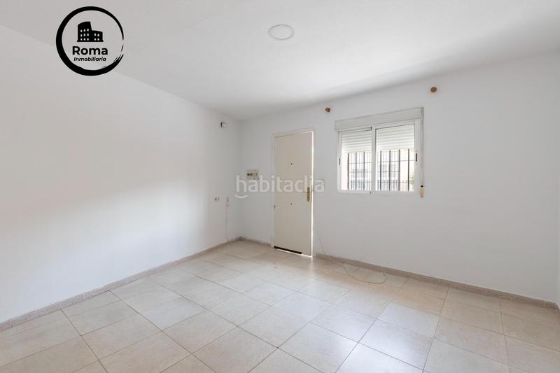 Foto 95d9248a-f996-49b9-bcf8-9986f2e0f1bb. Local comercial en Maracena