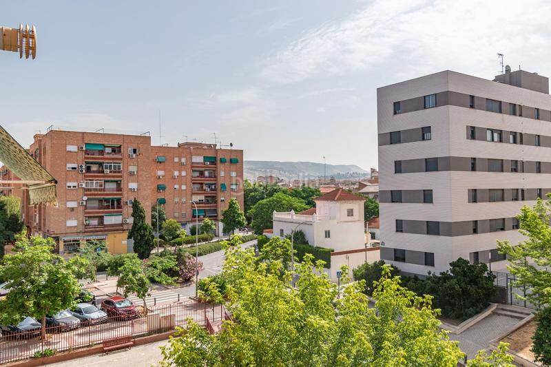Foto a98f62af-66ae-450d-ba4d-d8fcb630d556. Piso  con plaza de garaje junto al carrefour en Granada