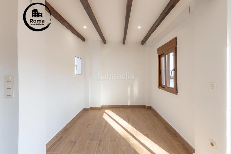 Foto 0582d3b1-cc47-4c9c-9151-a26540053a80. Casa fantástica casa en el realejo, junto a cuesta gomerez en Granada