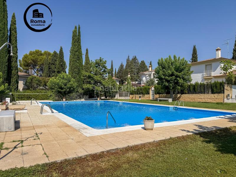Foto 5cb134db-64e3-4bd2-b09d-883b6c6f43e7. Chalet en calle pinsapo (cub) 2 chalet independiente en la prestigiosa urbanizacion pantano de cubillas en Albolote