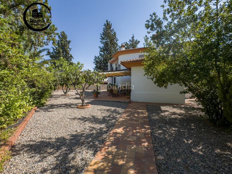 Foto a5e40146-2500-4883-a739-c02e99aa9468. Chalet en calle pinsapo (cub) 2 chalet independiente en la prestigiosa urbanizacion pantano de cubillas en Albolote