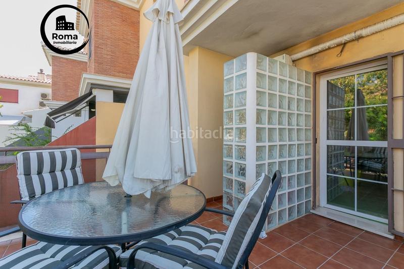 Foto 4a873a7f-f44b-43dc-8d2d-4f7304ffbfdf. Casa pareada preciosa casa , zona centro comercial nevada en Armilla