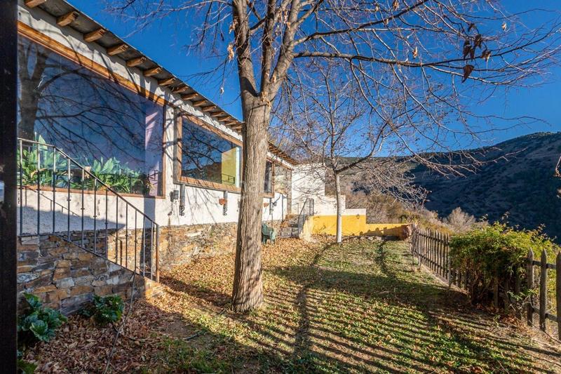 Foto b6c52332-6423-40e5-b24a-a746457c7df6. Edificio inversión única en un paraíso rural! en Bérchules