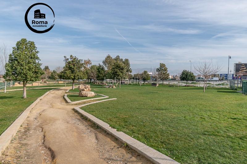 Foto 9c475797-53f9-4343-a575-1796e92d58fd. Terreno residencial en de los alcornoques 1 en Residencial Triana - Barrio Alto Gabias (Las)