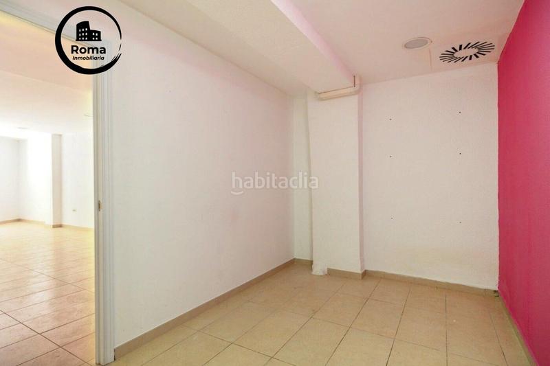 Foto b654eeff-23d6-4cef-8459-8cbe95c006b3. Local comercial  zona zaidin en Barrio de Zaidín Granada
