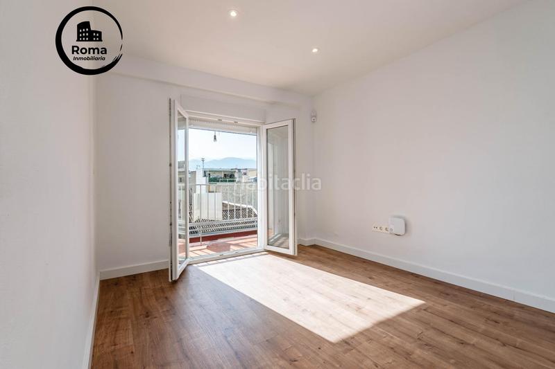 Foto c28653bf-0ac8-41e6-975e-4d80344c5aa9. Piso en Barrio de Zaidín Granada